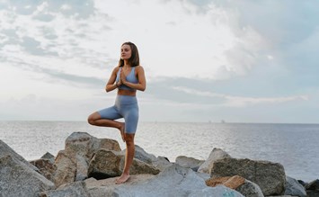 Warum Kitesurfer regelmäßig Yoga machen sollten - KITE-UNITE.COM
